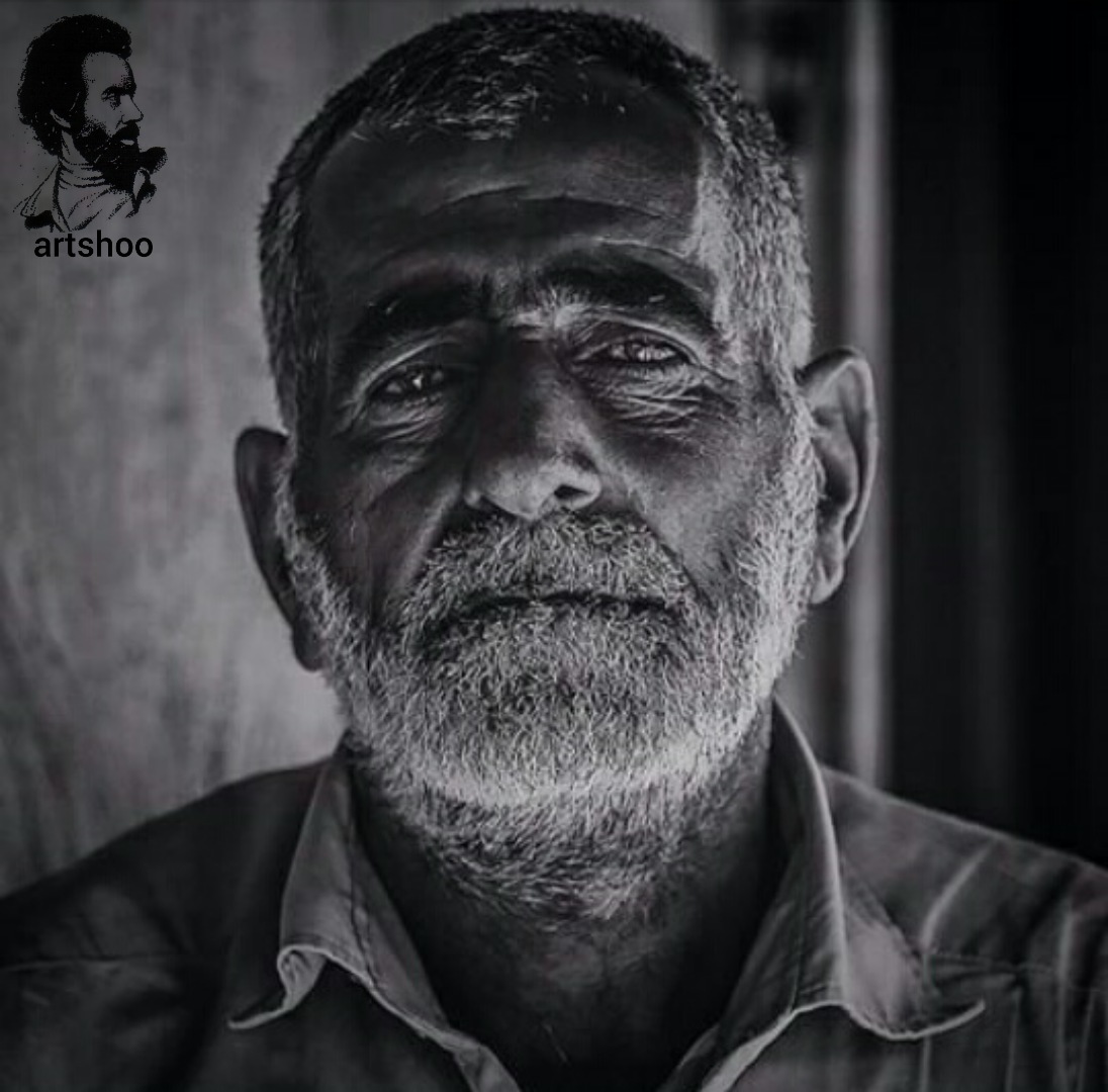 مدل پرتره سیاه قلم